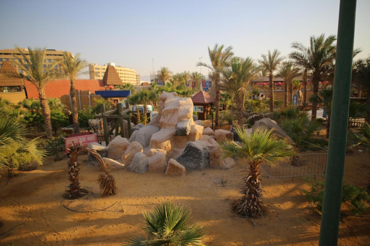Swiss Inn Teda Hotel & Aqua Park Ain Sukhna Eksteriør billede