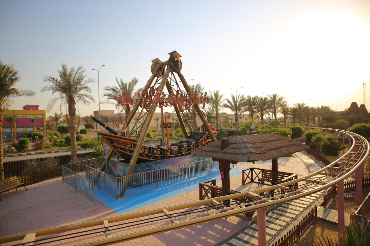 Swiss Inn Teda Hotel & Aqua Park Ain Sukhna Eksteriør billede