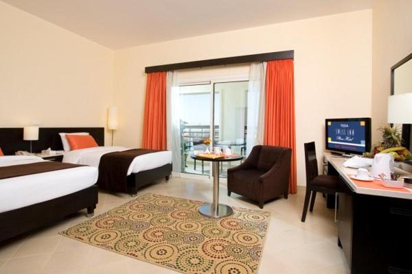 Swiss Inn Teda Hotel & Aqua Park Ain Sukhna Eksteriør billede
